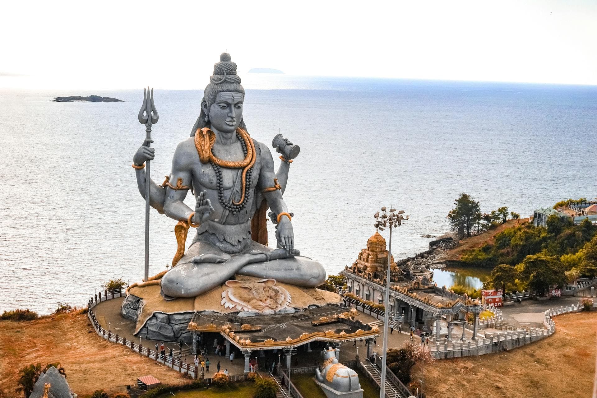 Sacred Journeys with Ultimate Comfort